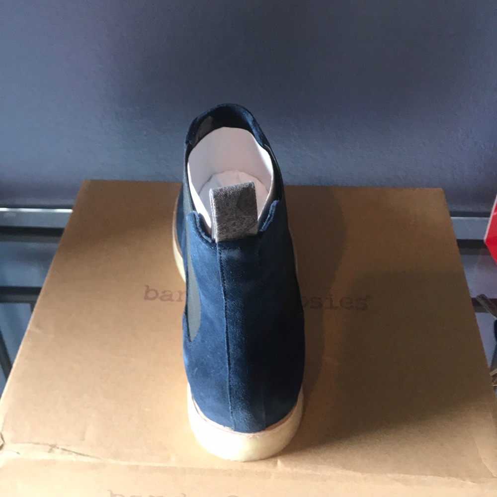 Boots - Picture 4 of 5